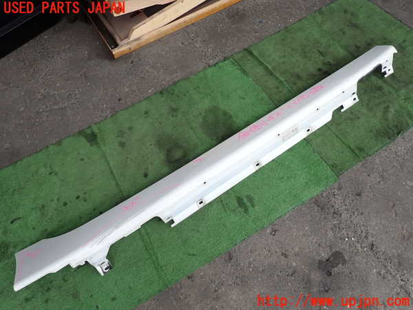 2UPJ-34061390]BMW 218d グランツアラー(2E20)(F46)右サイドステップ 中古_m0001.jpg