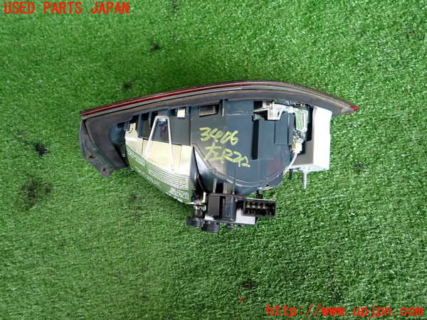 2UPJ-34061552]BMW 218d グランツアラー(2E20)(F46)左リアフィニッシャー 中古_m0002.jpg