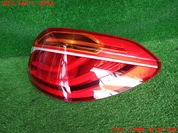 2UPJ-34061530]BMW 218d グランツアラー(2E20)(F46)右テールランプ 中古_m0002.jpg