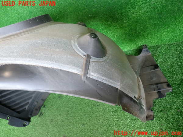 2UPJ-34061092]BMW 218d グランツアラー(2E20)(F46)左前フェンダーライナー 中古_m0003.jpg