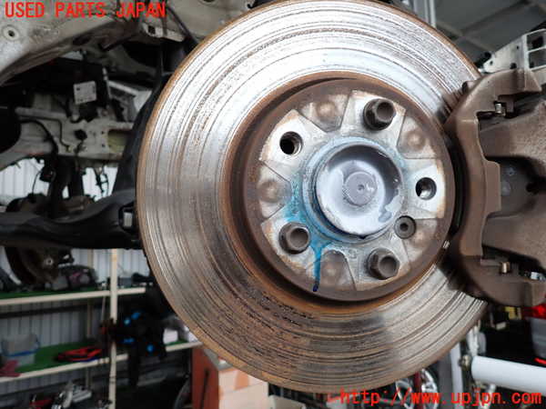 2UPJ-34064290]BMW 218d グランツアラー(2E20)(F46)右フロントナックルハブ 中古_m0001.jpg