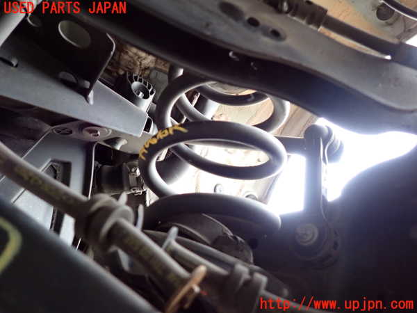 2UPJ-34065100]BMW 218d グランツアラー(2E20)(F46)右リアスプリング 中古_m0001.jpg