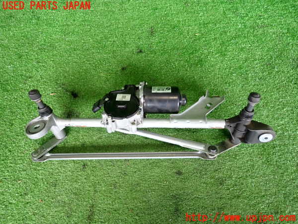 2UPJ-34066770]BMW 218d グランツアラー(2E20)(F46)フロントワイパーモーター 中古_m0001.jpg