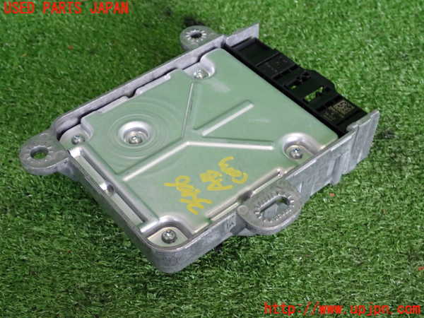 2UPJ-34066145]BMW 218d グランツアラー(2E20)(F46)エアバッグコンピューター 中古_m0002.jpg