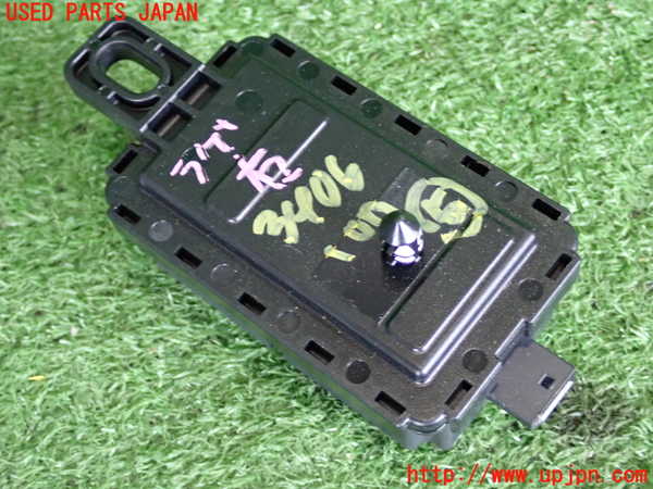 2UPJ-34066150]BMW 218d グランツアラー(2E20)(F46)コンピューター5 中古_m0002.jpg