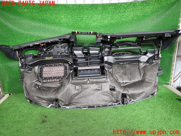 2UPJ-34067505]BMW 218d グランツアラー(2E20)(F46)ダッシュボード 中古_m0005.jpg