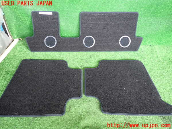 2UPJ-34067800]BMW 218d グランツアラー(2E20)(F46)フロアマット 中古_m0003.jpg