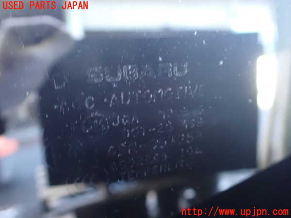 2UPJ-34071380]スバル・XV HYBRID(GPE)右クォーターガラス 中古_m0002.jpg