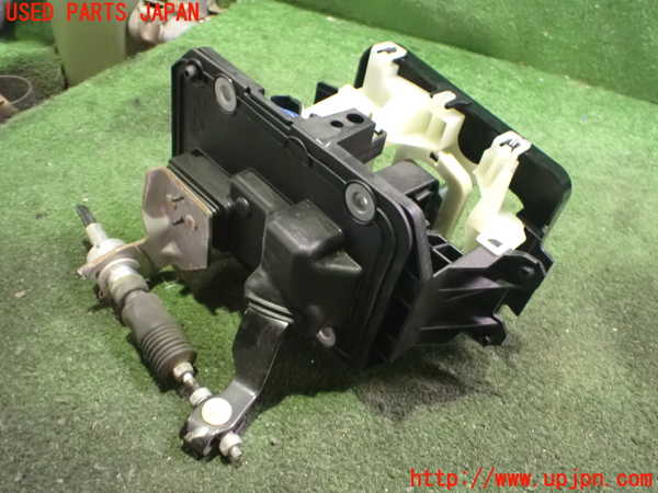 2UPJ-34077555]スバル・XV HYBRID(GPE)ATシフトレバー 中古_m0002.jpg