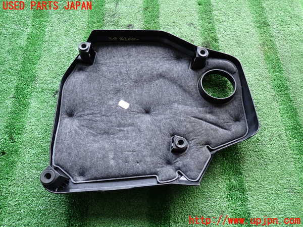 2UPJ-34082160]BMW 320d(8C20)(F30)エンジンアッパーカバー 中古_m0002.jpg