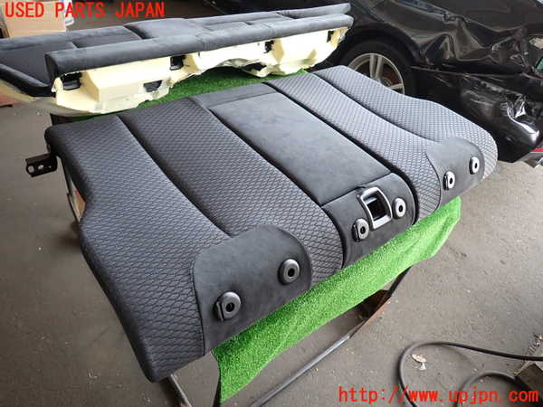 2UPJ-34087385]BMW 320d(8C20)(F30)リアシート 中古_m0002.jpg