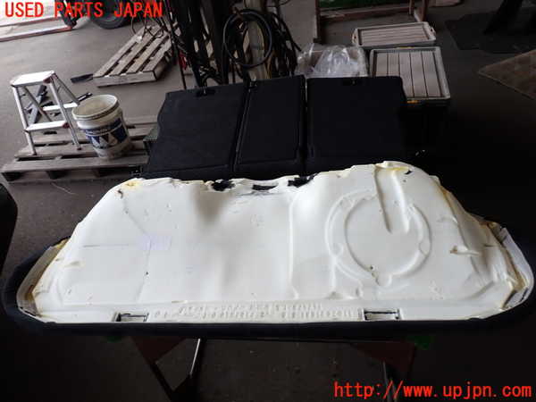 2UPJ-34087385]BMW 320d(8C20)(F30)リアシート 中古_m0004.jpg