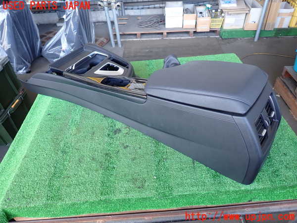 2UPJ-34087540]BMW 320d(8C20)(F30)センターコンソール 中古_m0004.jpg