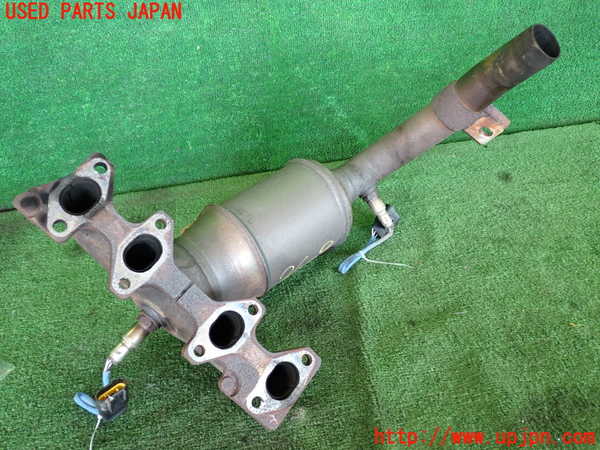 2UPJ-34092041]フィアット・500(31212)エキマニ1 触媒 マニバーター 中古_m0002.jpg