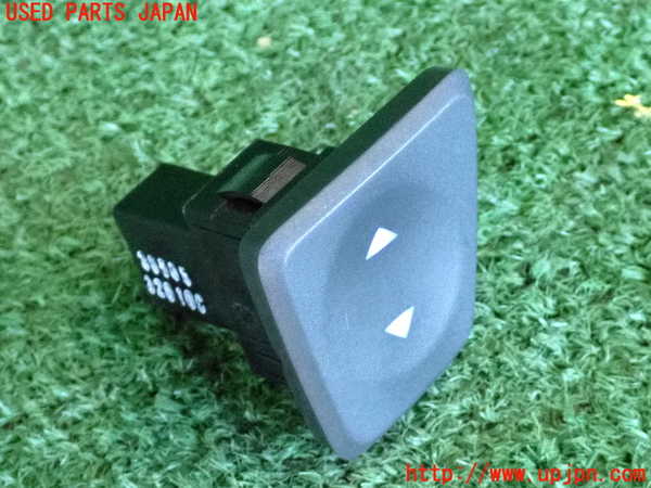 2UPJ-34096240]フィアット・500(31212)右パワーウィンドウスイッチ 中古_m0001.jpg