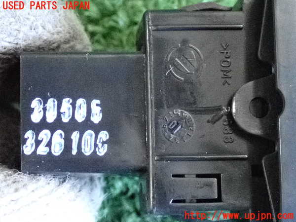 2UPJ-34096240]フィアット・500(31212)右パワーウィンドウスイッチ 中古_m0003.jpg