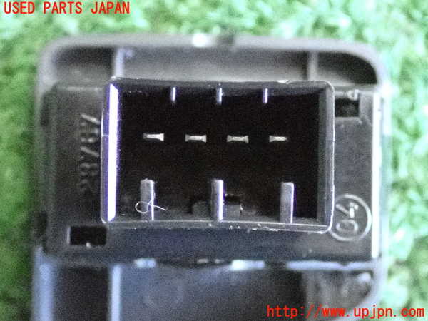 2UPJ-34096240]フィアット・500(31212)右パワーウィンドウスイッチ 中古_m0004.jpg