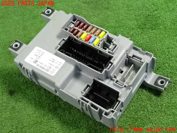 2UPJ-34096741]フィアット・500(31212)ヒューズボックス1 中古_m0001.jpg