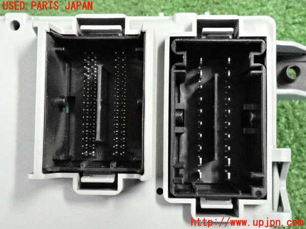 2UPJ-34096741]フィアット・500(31212)ヒューズボックス1 中古_m0004.jpg