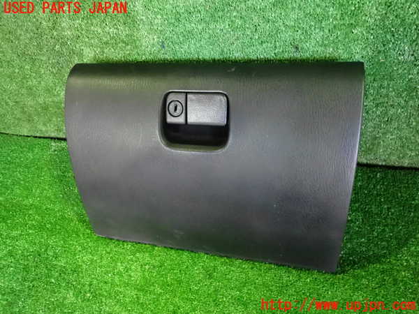 2UPJ-34107516]ロードスター(NB6C)グローブボックス1 中古_m0001.jpg