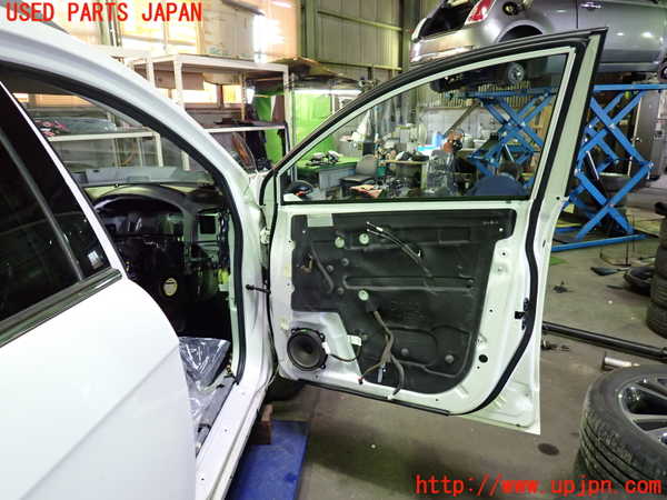 1UPJ-34121230]シボレー・キャプティバ(型式不明)右前ドア 中古_m0005.jpg