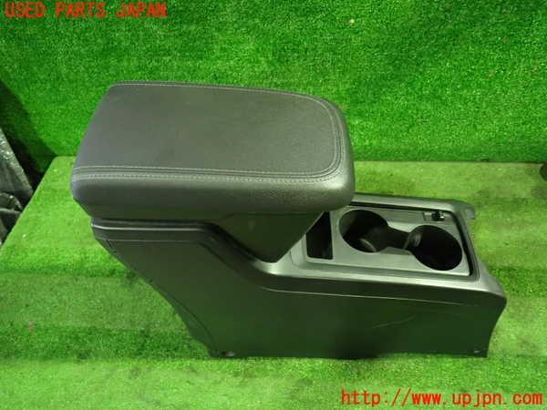 1UPJ-34127540]シボレー・キャプティバ(型式不明)センターコンソール 中古_m0001.jpg