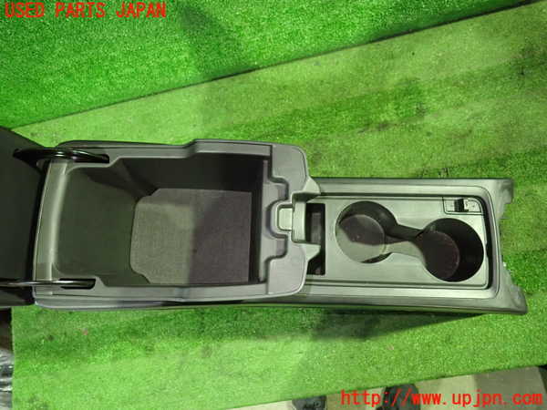 1UPJ-34127540]シボレー・キャプティバ(型式不明)センターコンソール 中古_m0002.jpg