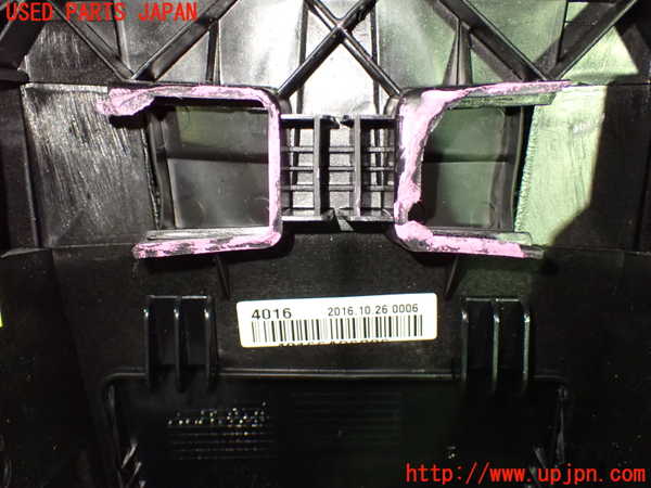 1UPJ-34127540]シボレー・キャプティバ(型式不明)センターコンソール 中古_m0004.jpg