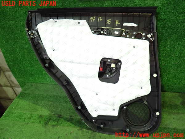 1UPJ-34121294]シボレー・キャプティバ(型式不明)右後ドア内張り 中古_m0004.jpg