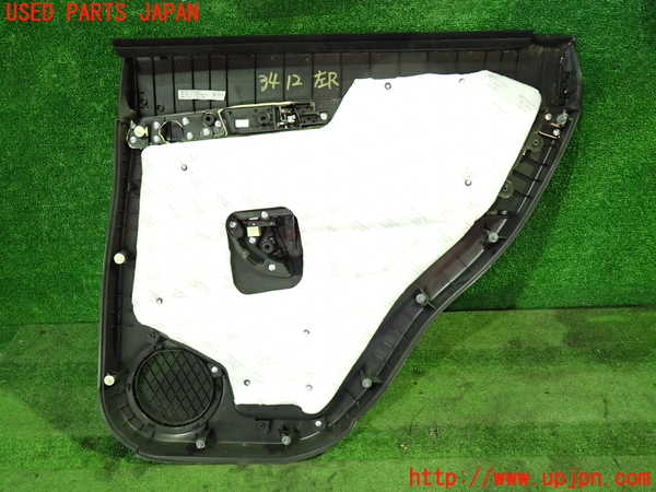 1UPJ-34121324]シボレー・キャプティバ(型式不明)左後ドア内張り 中古_m0004.jpg