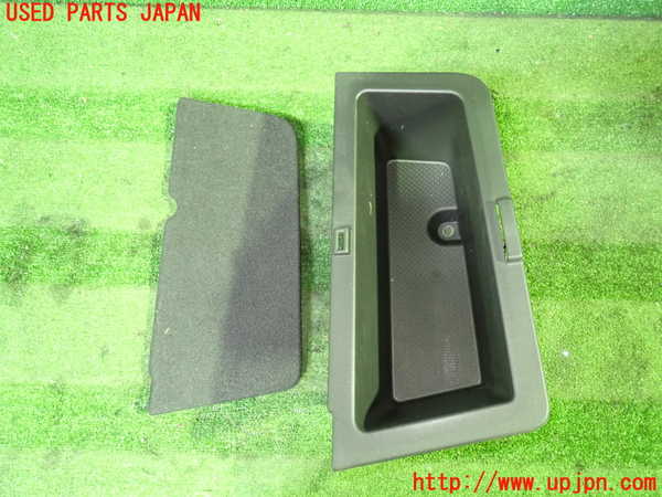 1UPJ-34127773]シボレー・キャプティバ(型式不明)ラゲッジトレイ3 中古_m0002.jpg