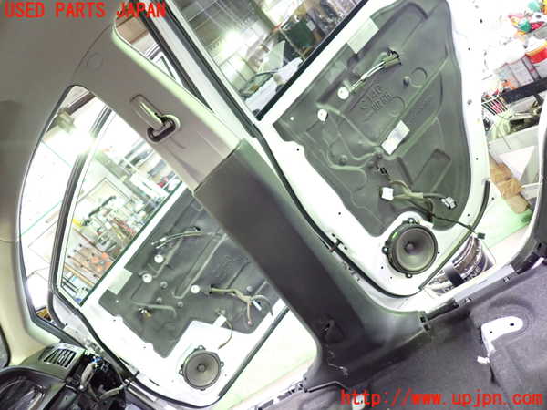 1UPJ-34127665]シボレー・キャプティバ(型式不明)右センターピラートリム 中古_m0001.jpg