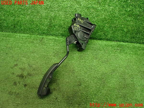 1UPJ-34136381]GR86(BRZ)(ZN8)アクセルペダル 中古_m0002.jpg