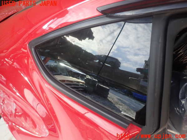 1UPJ-34141380]GR86(BRZ)(ZN8)右クォーターガラス 中古_m0001.jpg