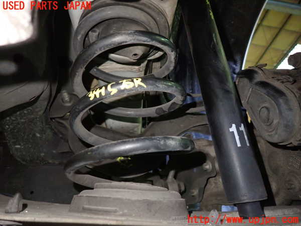 1UPJ-34155100]ベンツ CLA180 C117(117342)右リアスプリング 中古_m0001.jpg