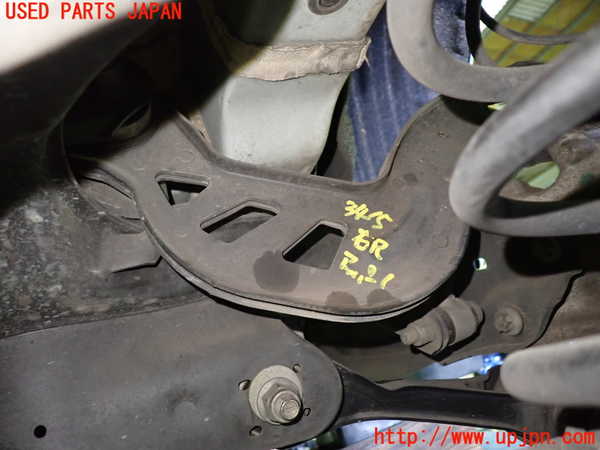 1UPJ-34155146]ベンツ CLA180 C117(117342)右リアアッパーアーム1 中古_m0001.jpg