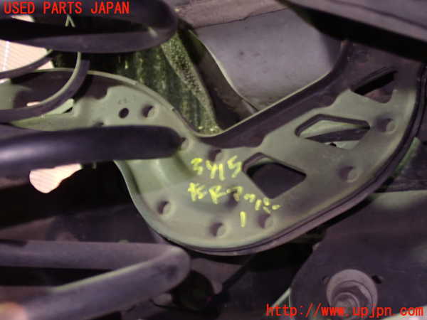 1UPJ-34155156]ベンツ CLA180 C117(117342)左リアアッパーアーム1 中古_m0001.jpg