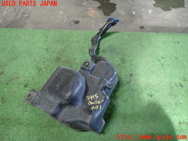 1UPJ-34156791]ベンツ CLA180 C117(117342)ウォッシャータンク1 中古_m0001.jpg