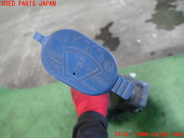 1UPJ-34156791]ベンツ CLA180 C117(117342)ウォッシャータンク1 中古_m0002.jpg