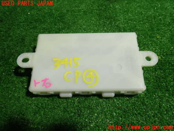 5UPJ-34156149]ベンツ CLA180 C117(117342)コンピューター4 中古_m0003.jpg