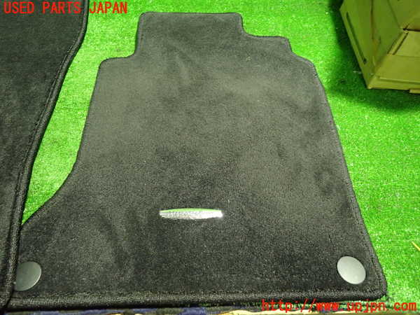 1UPJ-34157800]ベンツ CLA180 C117(117342)フロアマット 中古_m0002.jpg
