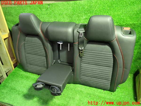 1UPJ-34157385]ベンツ CLA180 C117(117342)リアシート 中古_m0002.jpg