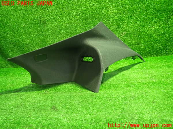 1UPJ-34157675]ベンツ CLA180 C117(117342)右リアピラートリム 中古_m0001.jpg