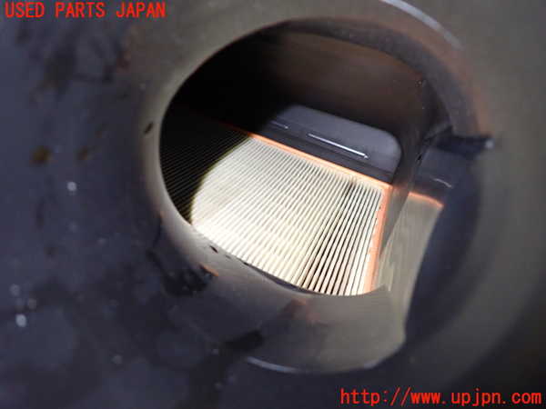 1UPJ-34162560]アウディ・TT クーペ(FVCHH)エアクリーナーボックス 中古_m0003.jpg
