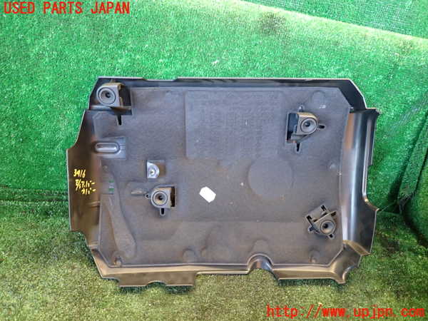 1UPJ-34162160]アウディ・TT クーペ(FVCHH)エンジンアッパーカバー 中古_m0002.jpg
