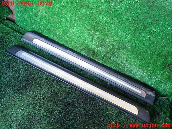 1UPJ-34167740]アウディ・TT クーペ(FVCHH)スカッフプレート 中古_m0001.jpg