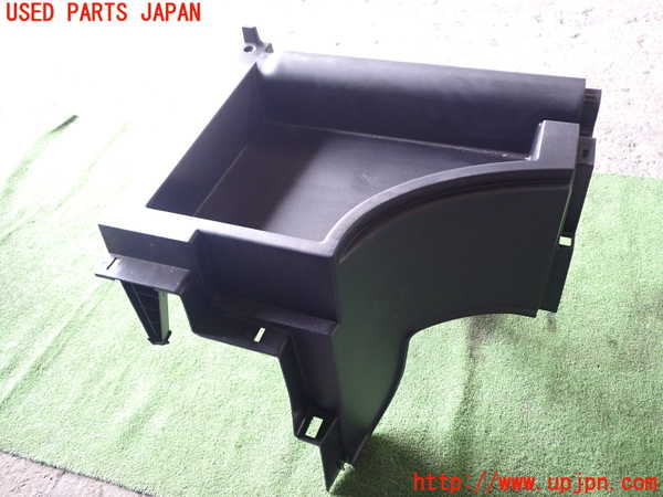 1UPJ-34177841]ハリアー(ZSU60W)小物入れ1 中古_m0002.jpg