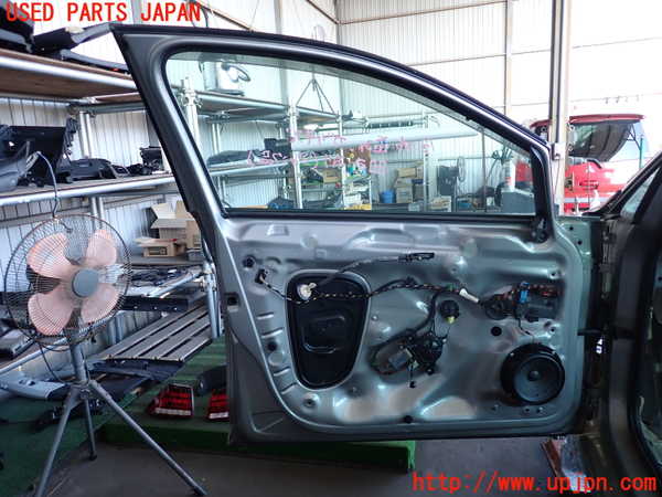 2UPJ-34191260]VW ゴルフ(AUCJZ)左前ドア (ジャンク品) 中古(43R-001025 M241)_m0003.jpg