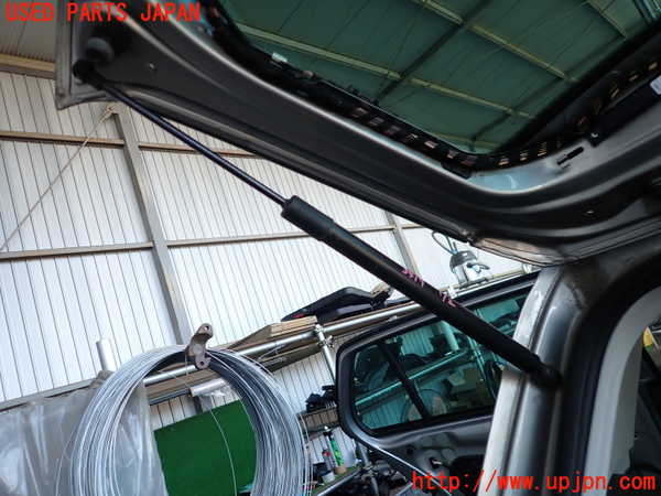2UPJ-34191584]VW ゴルフ(AUCJZ)リアゲートダンパー 中古_m0002.jpg