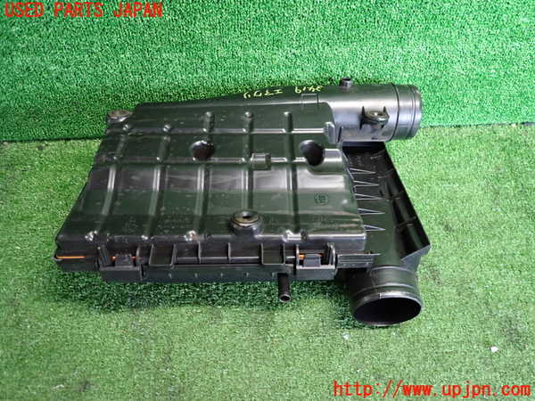 2UPJ-34192560]VW ゴルフ(AUCJZ)エアクリーナーボックス 中古_m0002.jpg